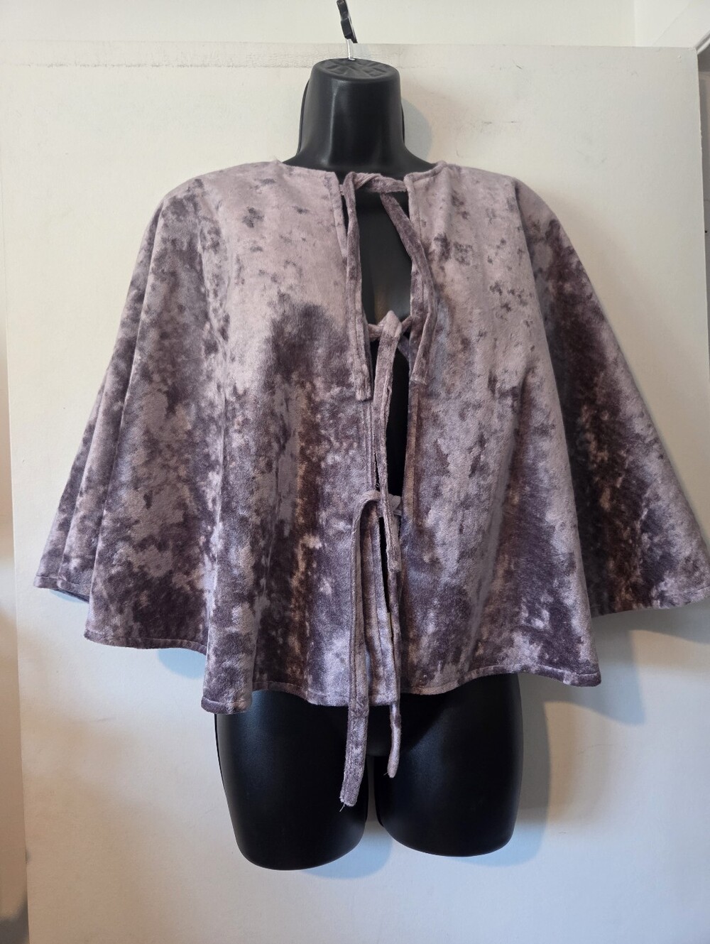 Women's Velour Tie-Front Cape Sweater - Lavender
